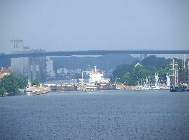 Nice Bridge.JPG